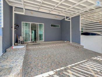 *****ทาวน์เฮ้าส์มือสอง โครงการ VILLETTE กาญจนาภิเษก เนื้อที่ 21 ตร.ว. ฟังก์ชัน 3 ห้องนอน 2 ห้องน้ำ 2 ที่จอดรถ บ้านสวยตกแต่งโมเดิร์นพร้อมอยู่ โครงการบนทำเลเดินทางสะดวก เชื่อมต่อถนนกาญจนาภิเษก ถนนเอกชัย ถนนบางบอน ใกล้รถไฟฟ้าสายสีน้ำเงิน "สถานีหลักสอง" และจุดขึ้นทางด่วน "ด่านพระราม2"